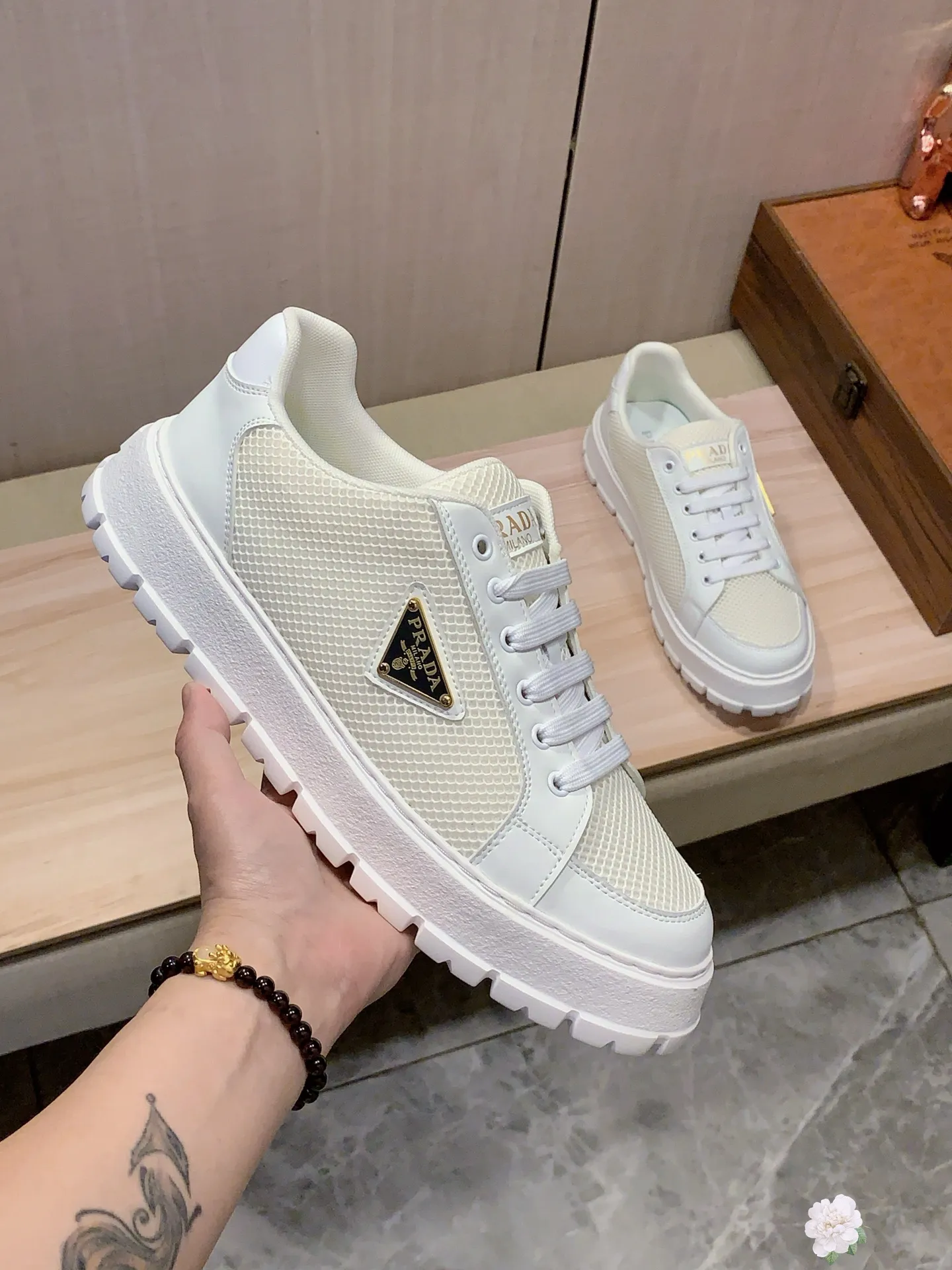 Men's Men's Shoes💰442💰💰🎩🎩[Lightning][Lightning] "PRADA*" The latest and most popular casual shoes, top brand [seduce] luxury ~ purchasing agency, top quality ~. [Strong] The upper is made of imported breathable and polished cowhide material ➕ Breathable sheepskin feet (•) with fine workmanship. Original stylish and stylish soft rubber wear-resistant and non-slip outsole, light and comfortable on the feet, the real thing looks better when photographed, 305: code: 38-44, 3️⃣ colors selected